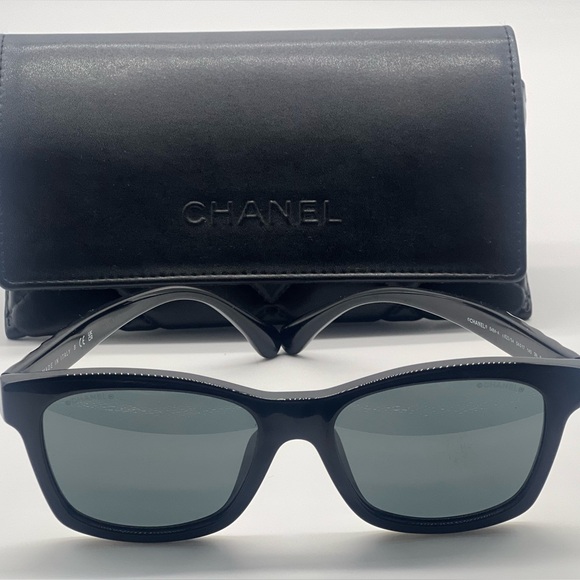 CHANEL Square Sunglasses – Matte Black Frame  Scratched Lens - Picture 1 of 8